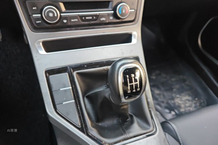GEELY Emgrand 2020 car image #16