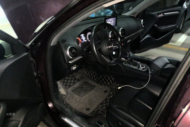 Audi A3 2018 car image #18