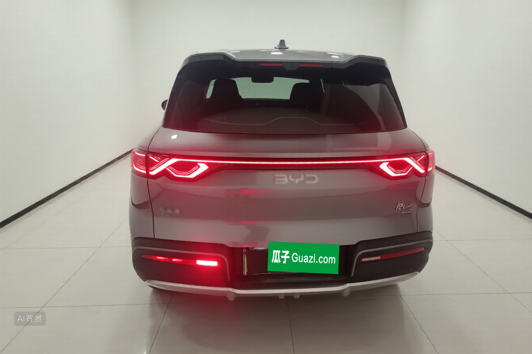BYD YuanUP 2025 car image #6
