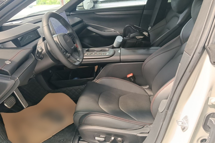 MI SU7 2024 car image #15