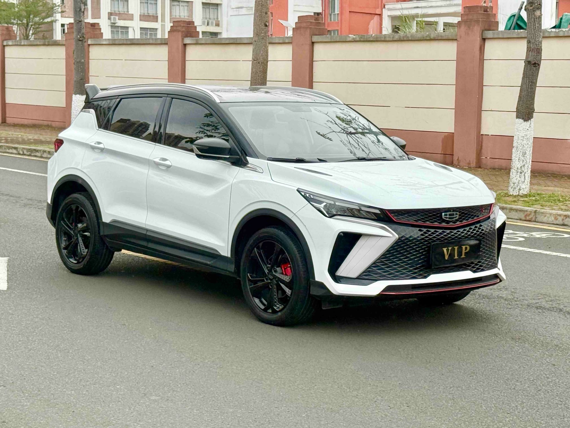 GEELY Coolray 2023 immagine di auto #2