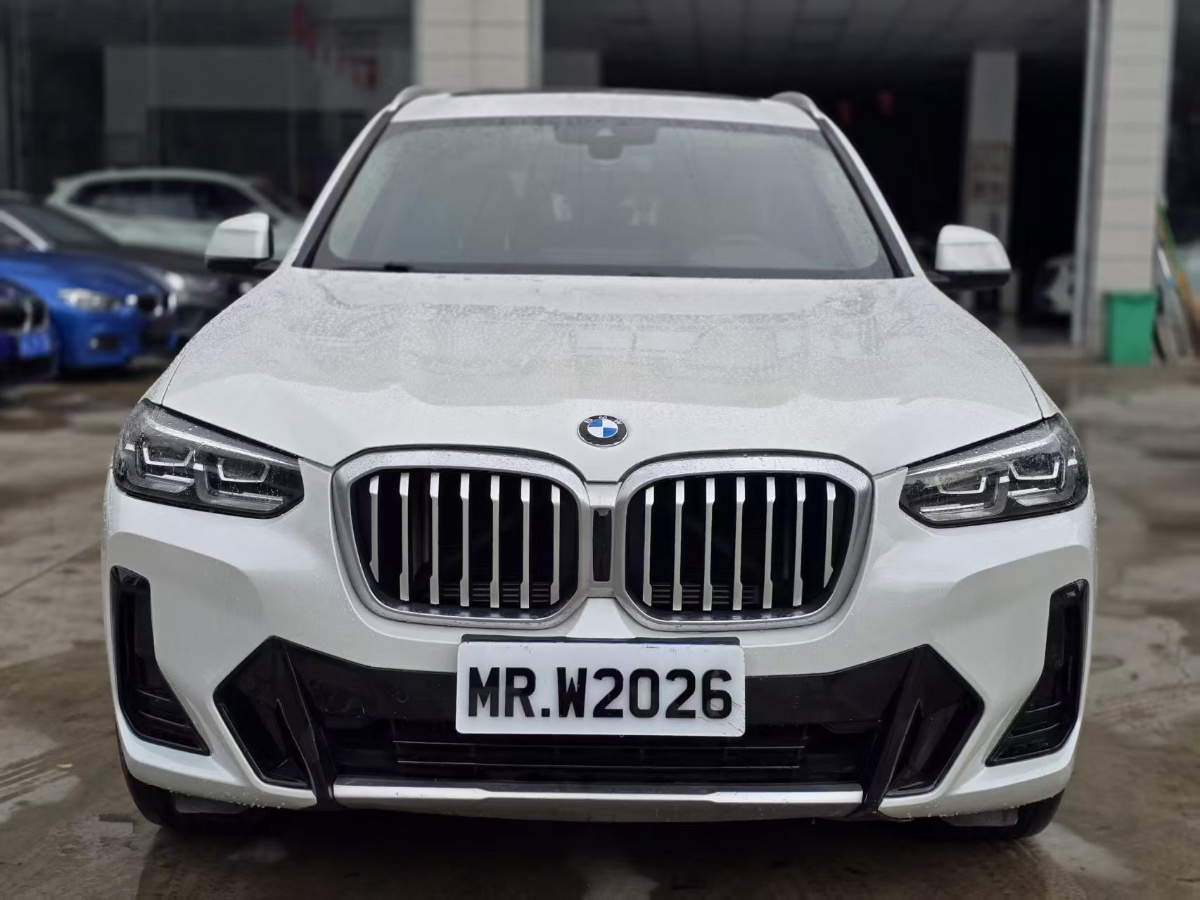 BMW X3 2023 car image #2