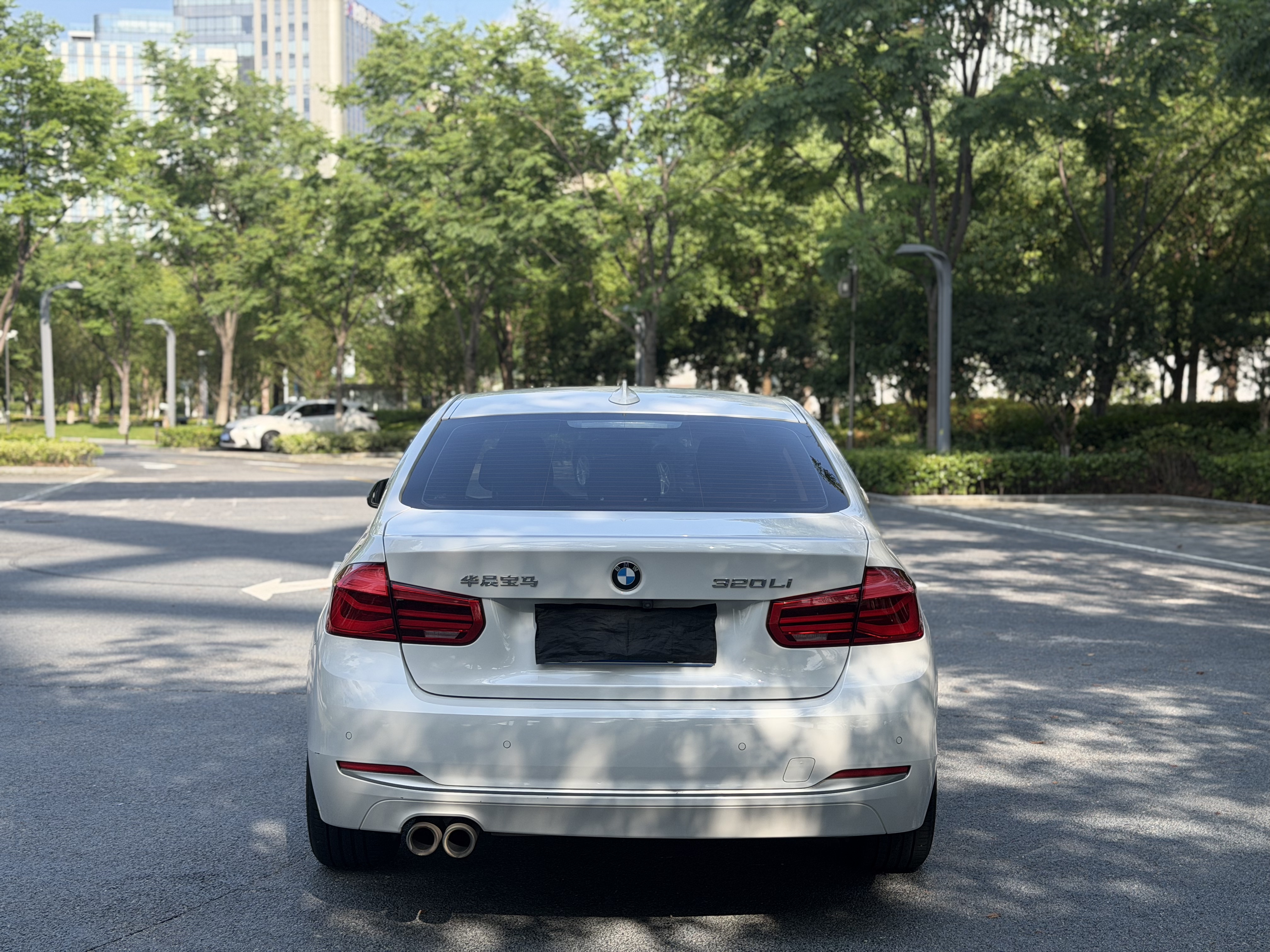 BMW 3 Series 2018 #10 BMW 3 Series 2018 car image #10