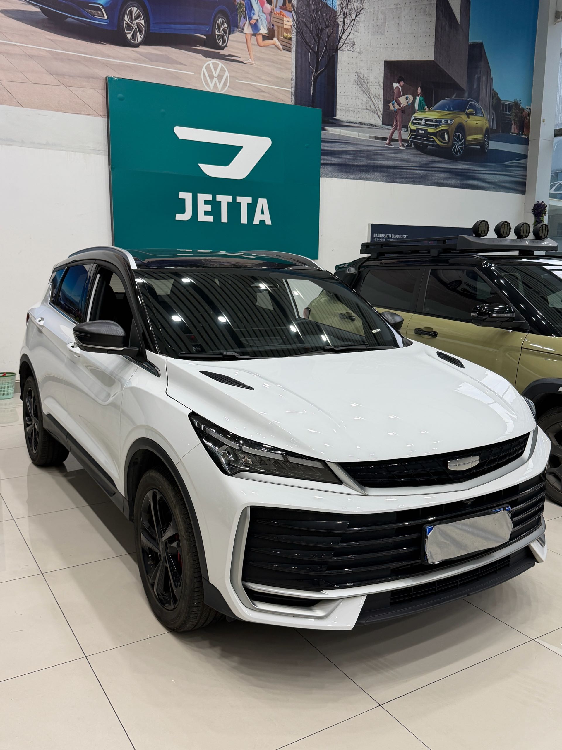GEELY Coolray 2024 image de voiture #2