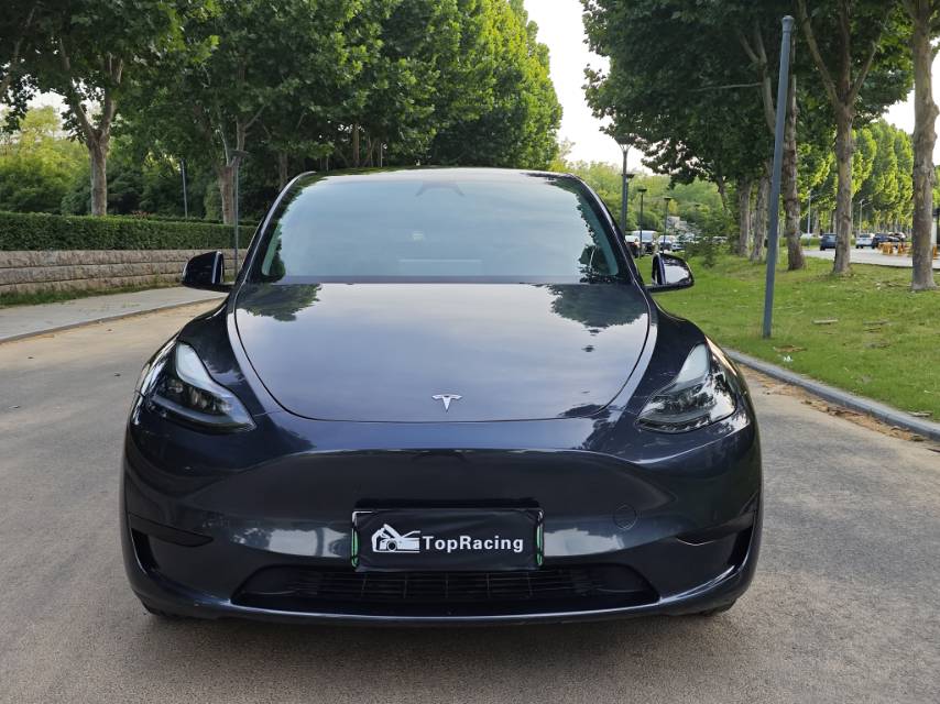 Tesla Model Y 2024 #2 Tesla Model Y 2024 car image #2
