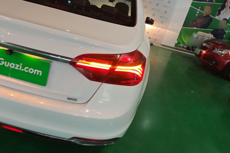 GEELY Emgrand 2020 car image #8