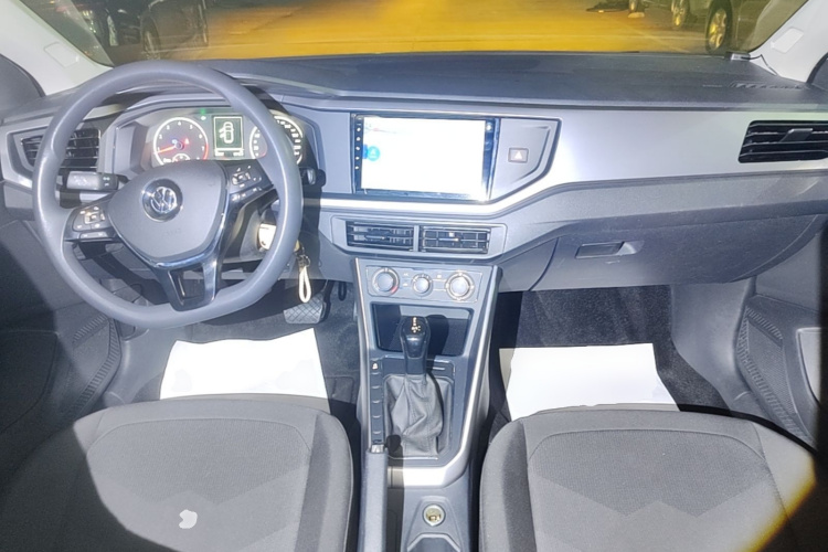 Volkswagen Polo 2019 car image #10