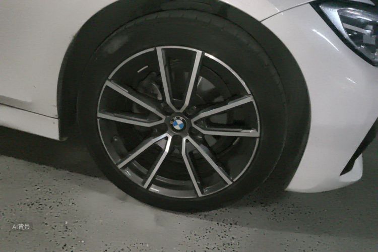 BMW 3 Series 2021 car image #9