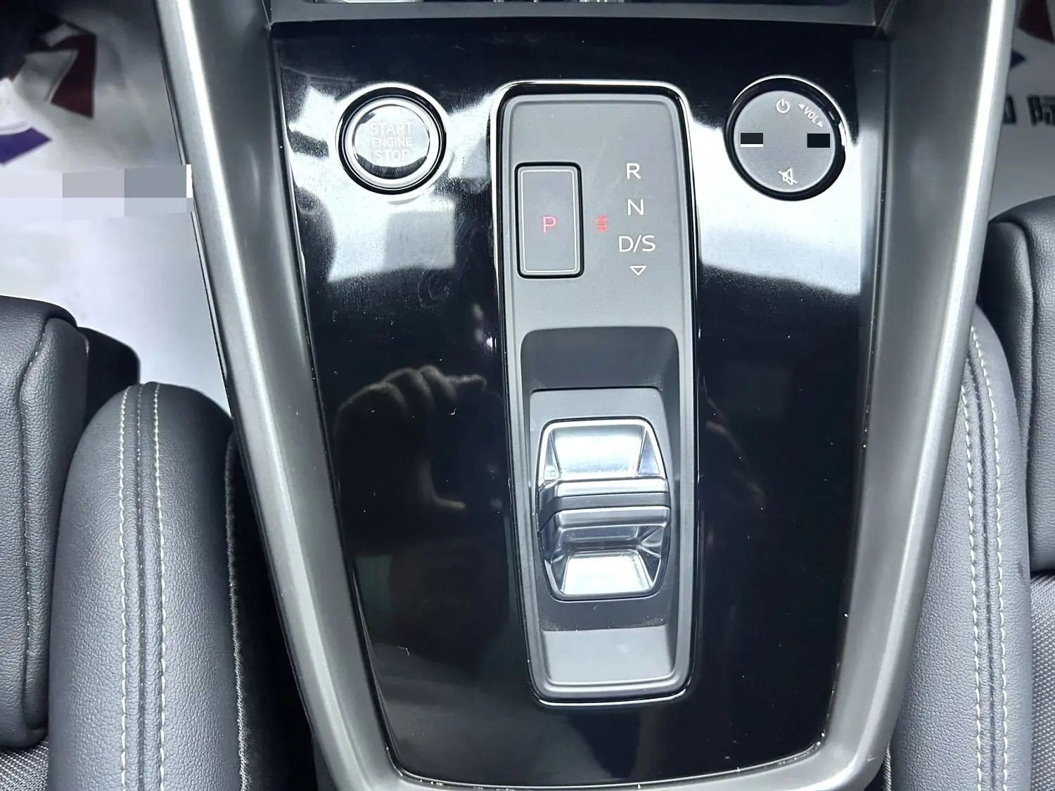 2023 #12 2023 immagine di auto #12