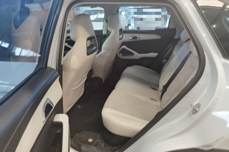 BYD YuanUP 2025 #17 BYD YuanUP 2025 car image #17