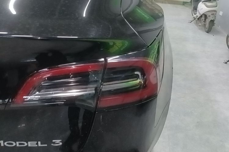 Tesla Model 3 2021 immagine di auto #8