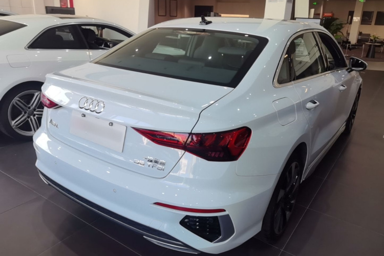 Audi A3 2024 صورة سيارة #7