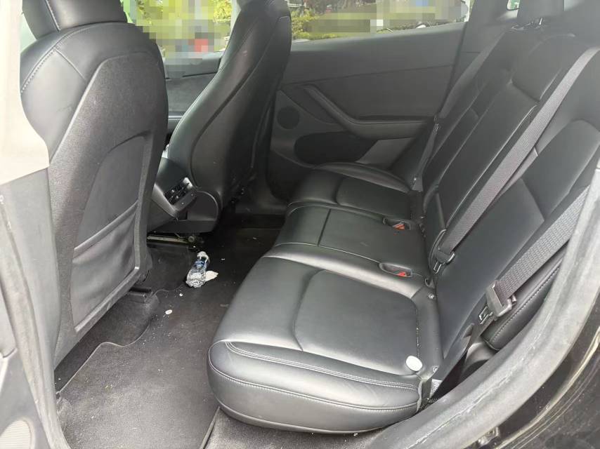 Tesla Model Y 2022 car image #5