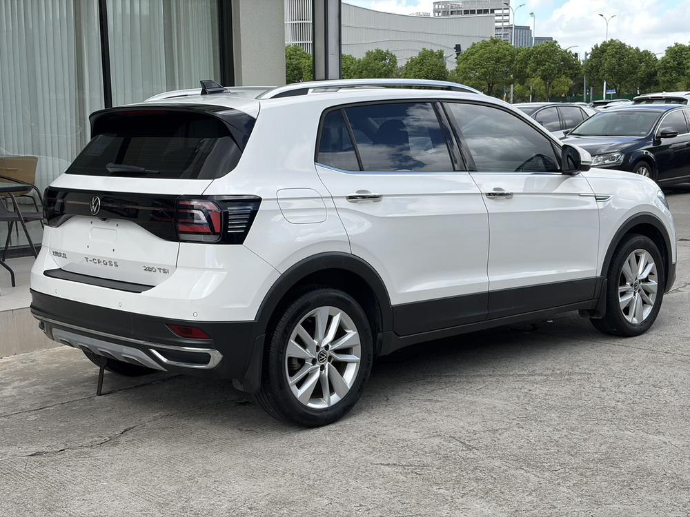 Volkswagen T-Cross 2021 #5 Volkswagen T-Cross 2021 car image #5