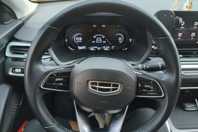 GEELY Emgrand 2022 immagine di auto #11