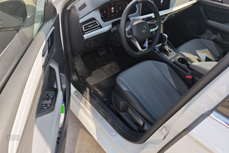 Volkswagen Lavida 2023 car image #18