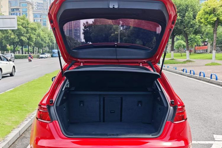 Audi A3 2018 immagine di auto #19