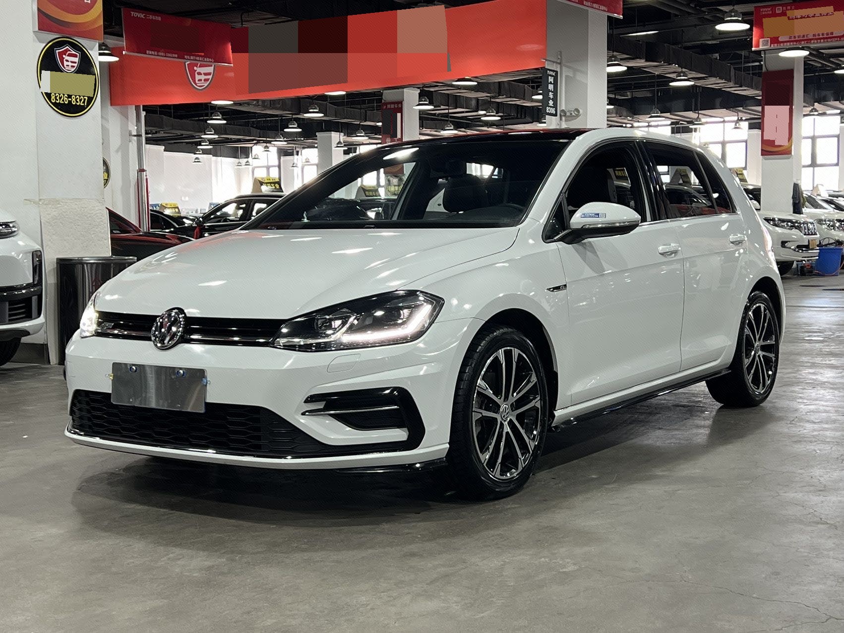 2020 immagine di auto 