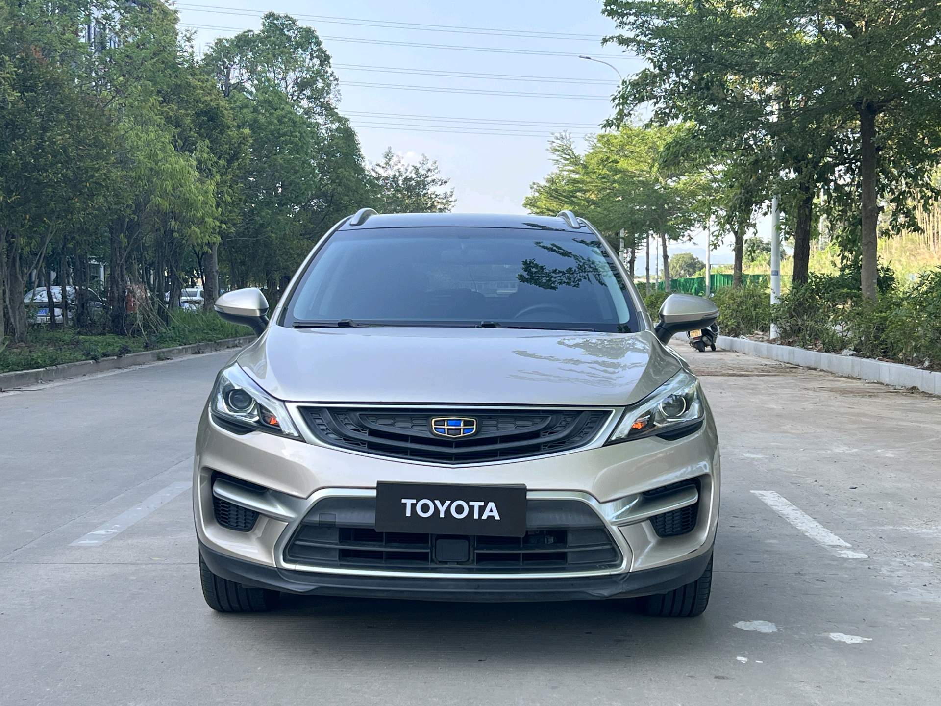 GEELY Emgrand GS 2018 car image #2