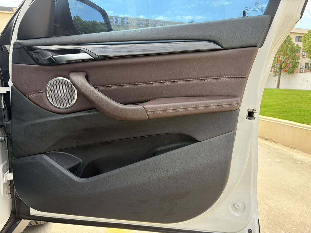 BMW X1 2021 car image #7