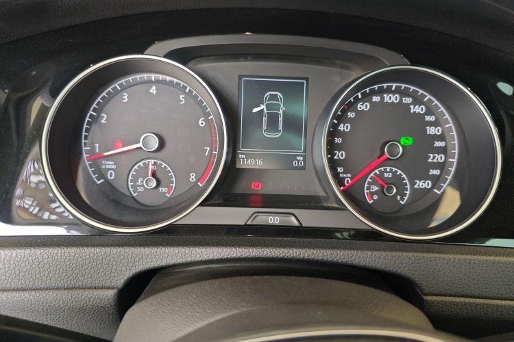 Volkswagen Golf 2015 car image #16