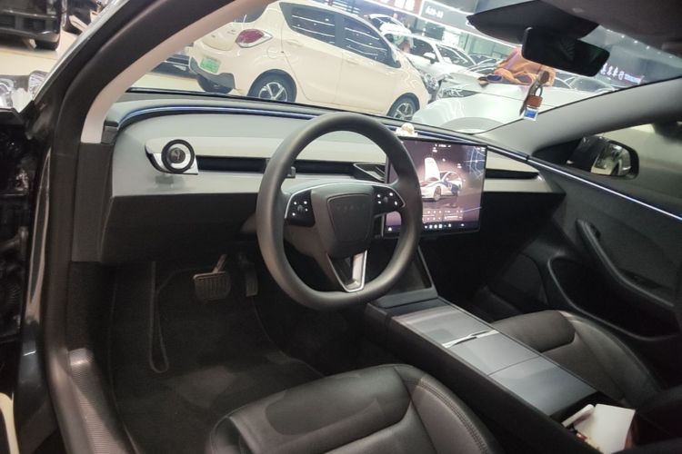Tesla Model 3 2025 #10 Tesla Model 3 2025 car image #10