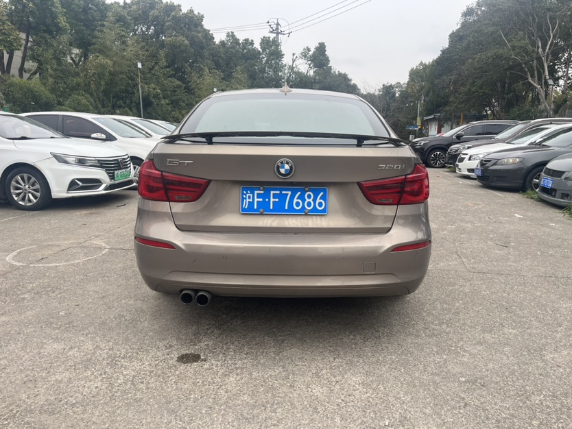 BMW 3 Series GT 2018 صورة سيارة #4