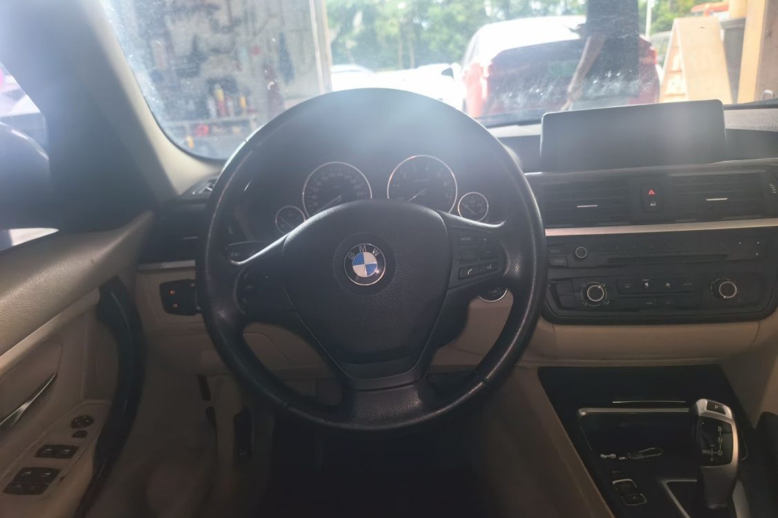 BMW 3 Series 2013 #22 BMW 3 Series 2013 car image #22