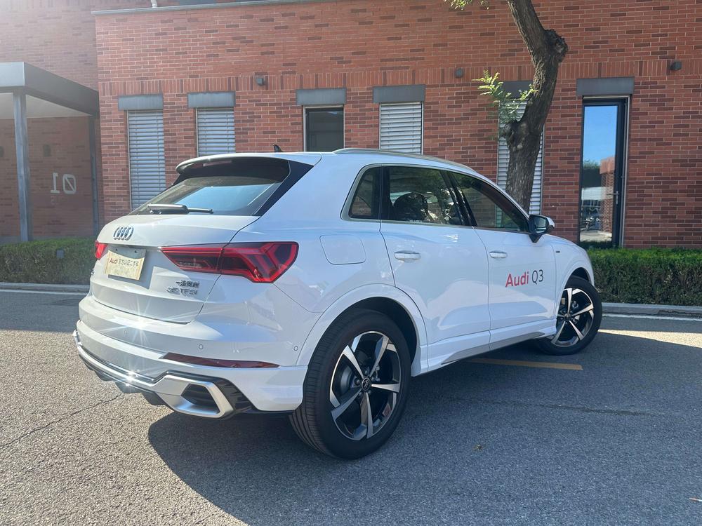 Audi Q3 2025 #4 Audi Q3 2025 car image #4