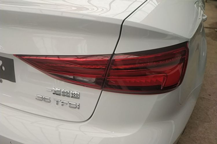 Audi A3 2019 صورة سيارة #8