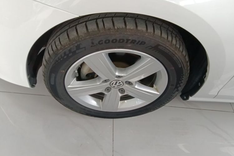 Volkswagen Golf 2016 car image #9
