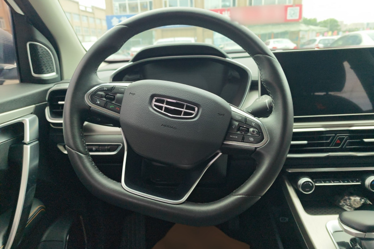 GEELY Coolray 2023 #19 GEELY Coolray 2023 car image #19