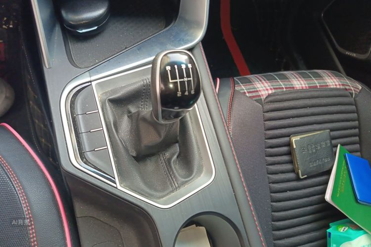 GEELY Binray 2020 изображение автомобиля #16