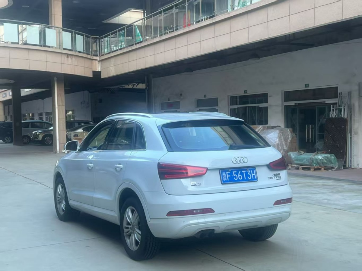 Audi Q3 2016 #10 Audi Q3 2016 car image #10