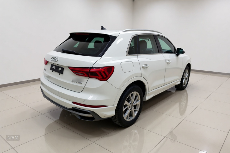 Audi Q3 2019 car image #7