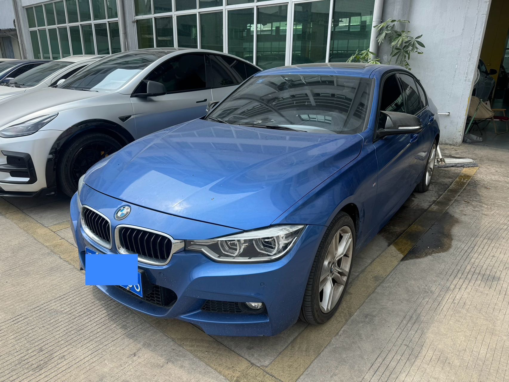 BMW 3 Series 2018 car image 