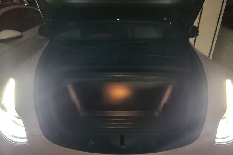 Tesla Model Y 2023 #22 Tesla Model Y 2023 car image #22