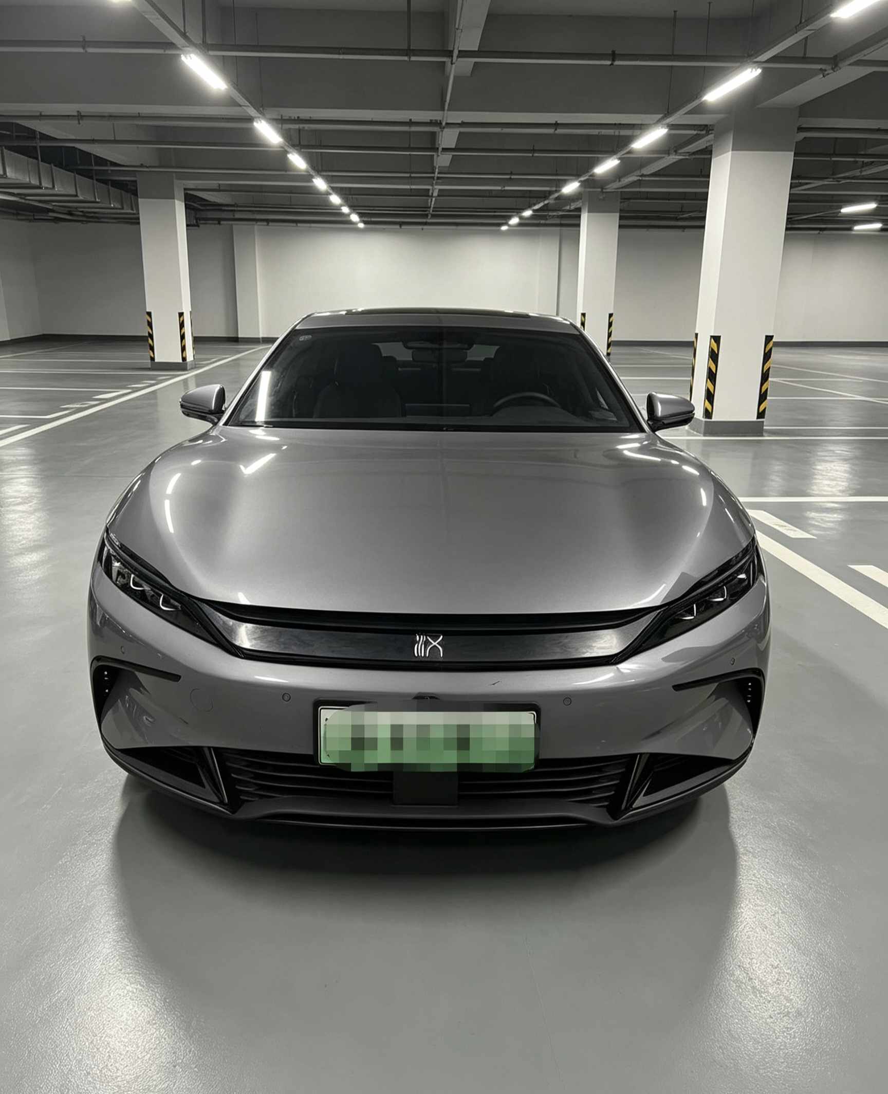 BYD Han 2025 image de voiture #2