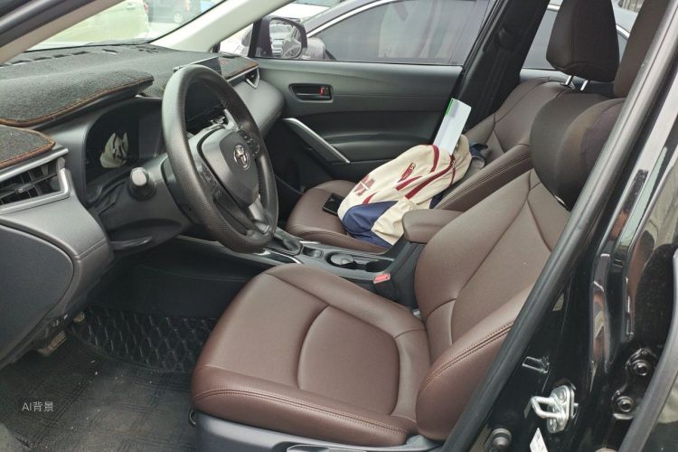 Toyota Corolla Cross 2024 immagine di auto #17