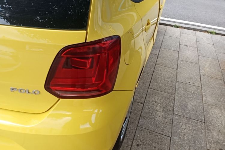 Volkswagen Polo 2017 car image #8