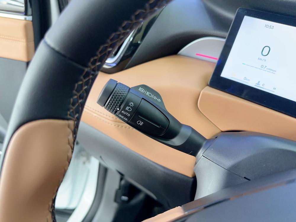 GEELY Boyue L 2025 car image #18