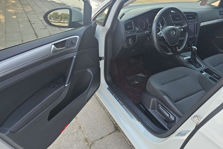 Volkswagen Golf 2019 #9 Volkswagen Golf 2019 car image #9