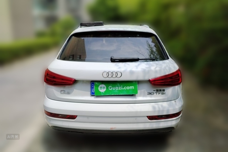 Audi Q3 2016 car image #6