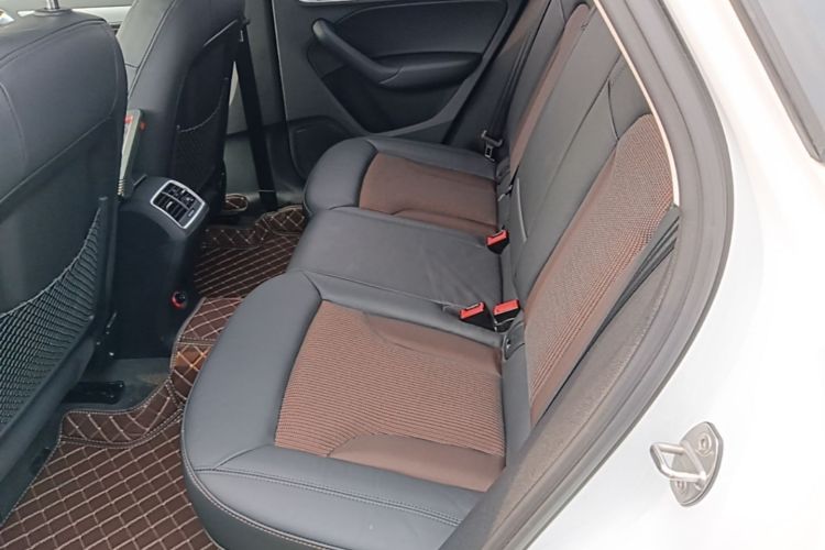 Audi Q3 2019 #17 Audi Q3 2019 car image #17