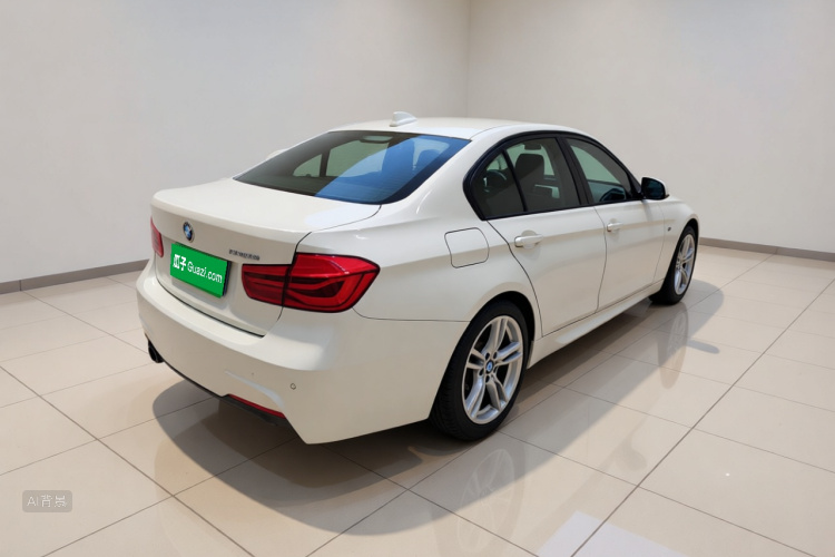 BMW 3 Series 2019 car image #7