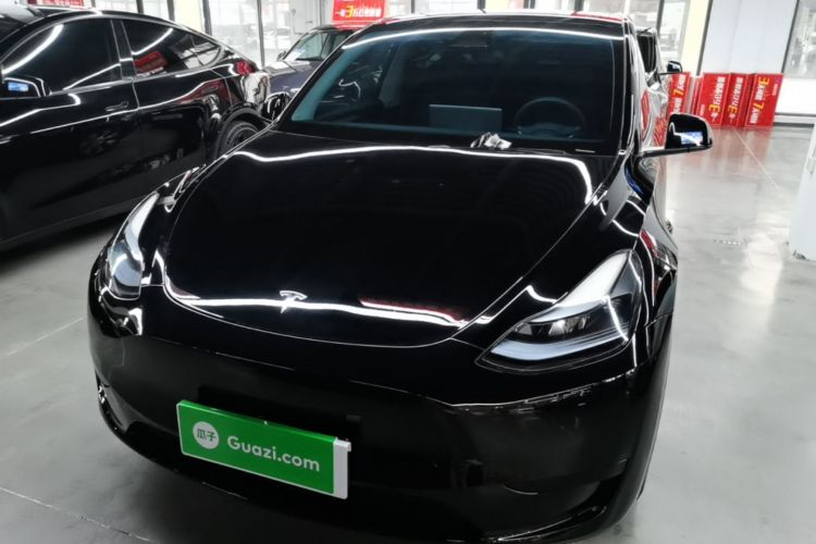 Tesla Model Y 2023 #3 Tesla Model Y 2023 car image #3