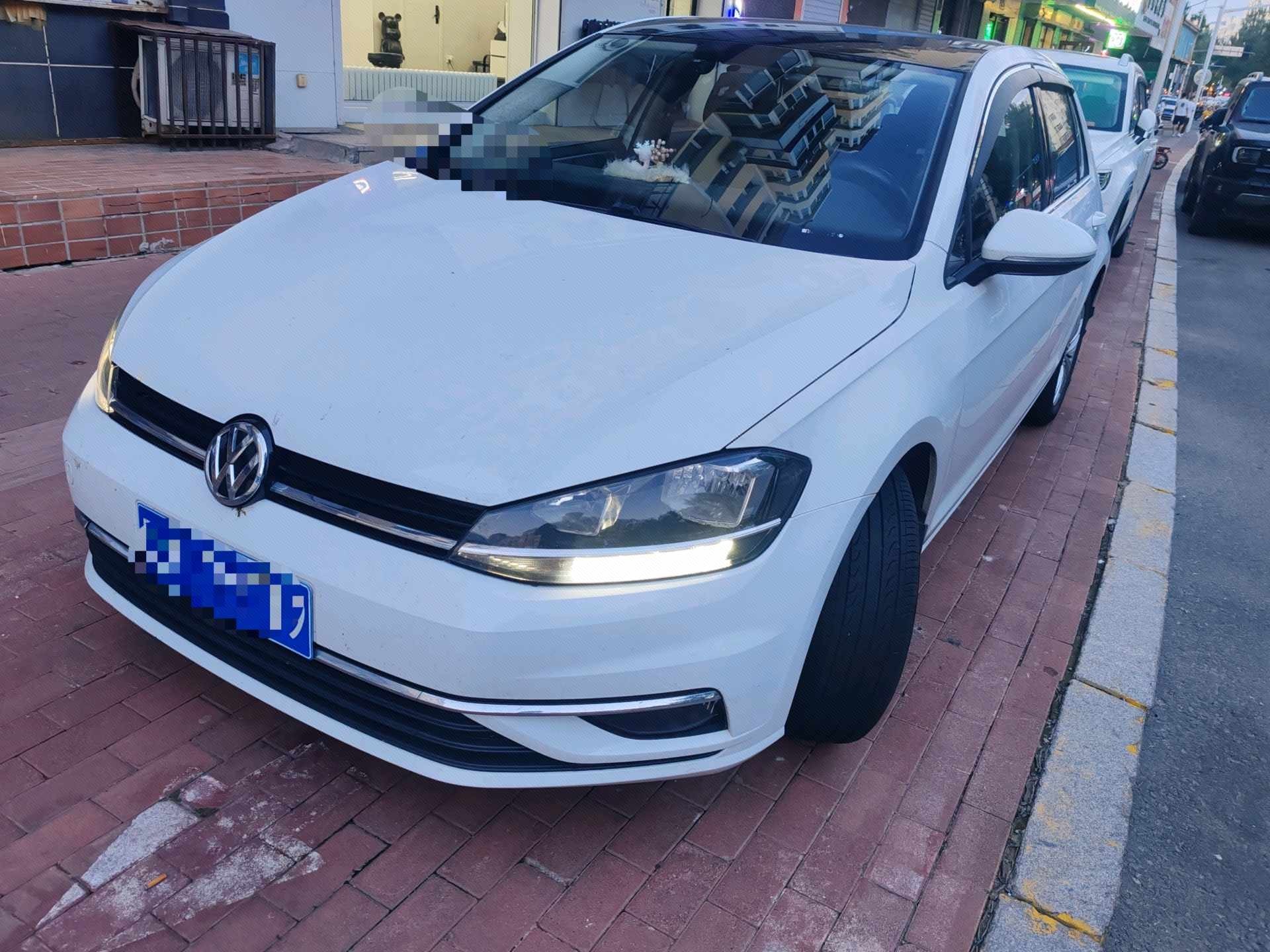 2018 2018 car image