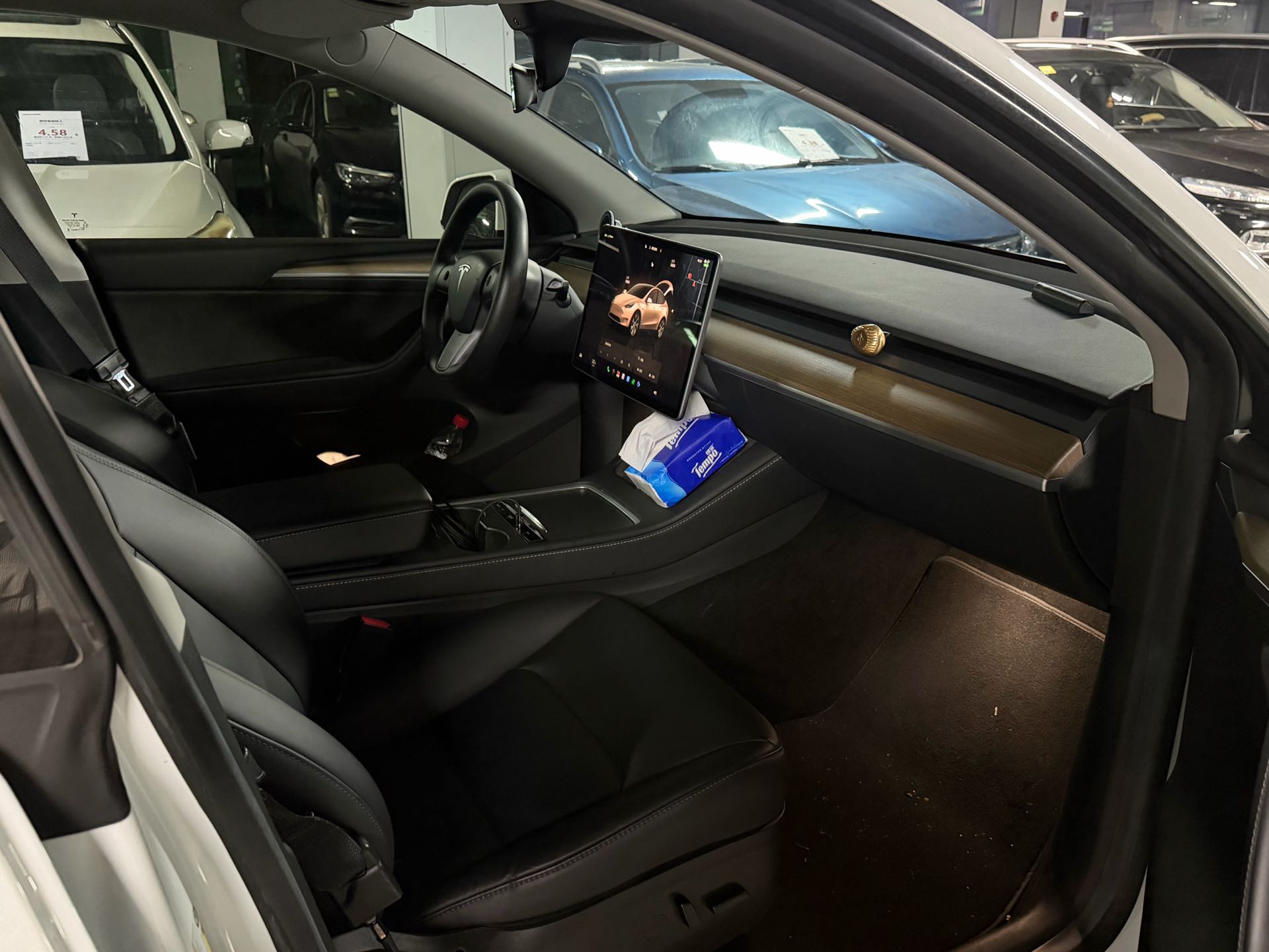 Tesla Model Y 2022 #7 Tesla Model Y 2022 car image #7