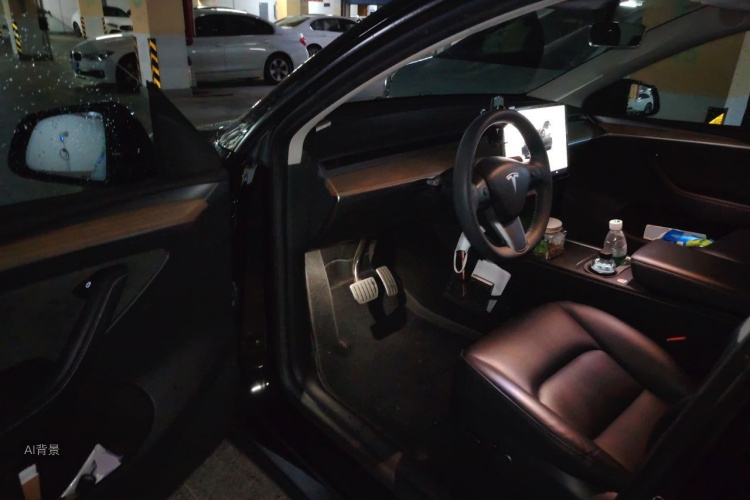 Tesla Model Y 2023 #18 Tesla Model Y 2023 car image #18