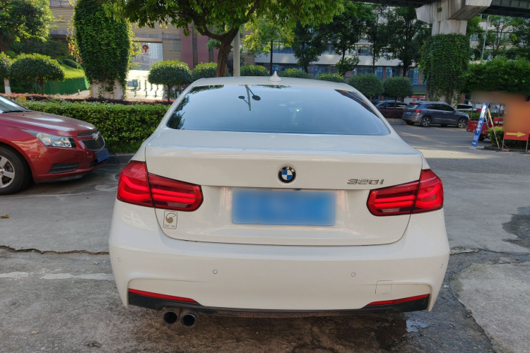 BMW 3 Series 2017 #6 BMW 3 Series 2017 car image #6
